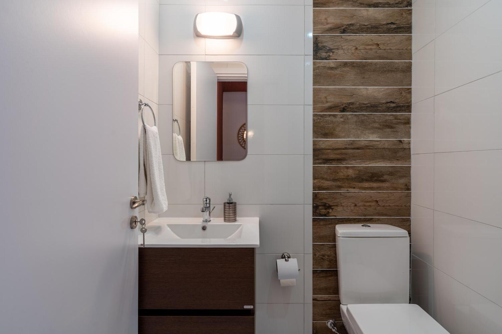 Arion 1-Bedroom Apartment In ラルナカ エクステリア 写真