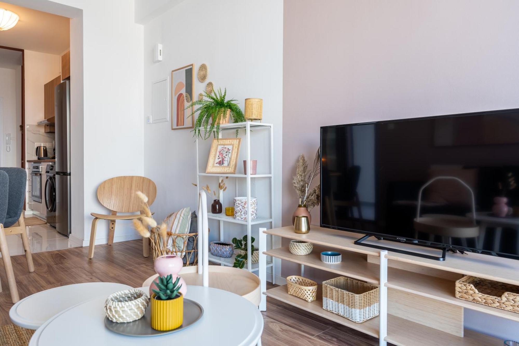 Arion 1-Bedroom Apartment In ラルナカ エクステリア 写真
